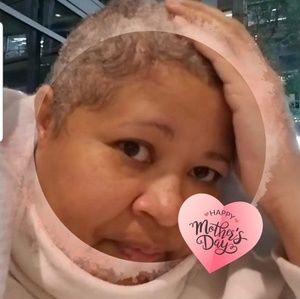 Meet your Posher, Yolanda